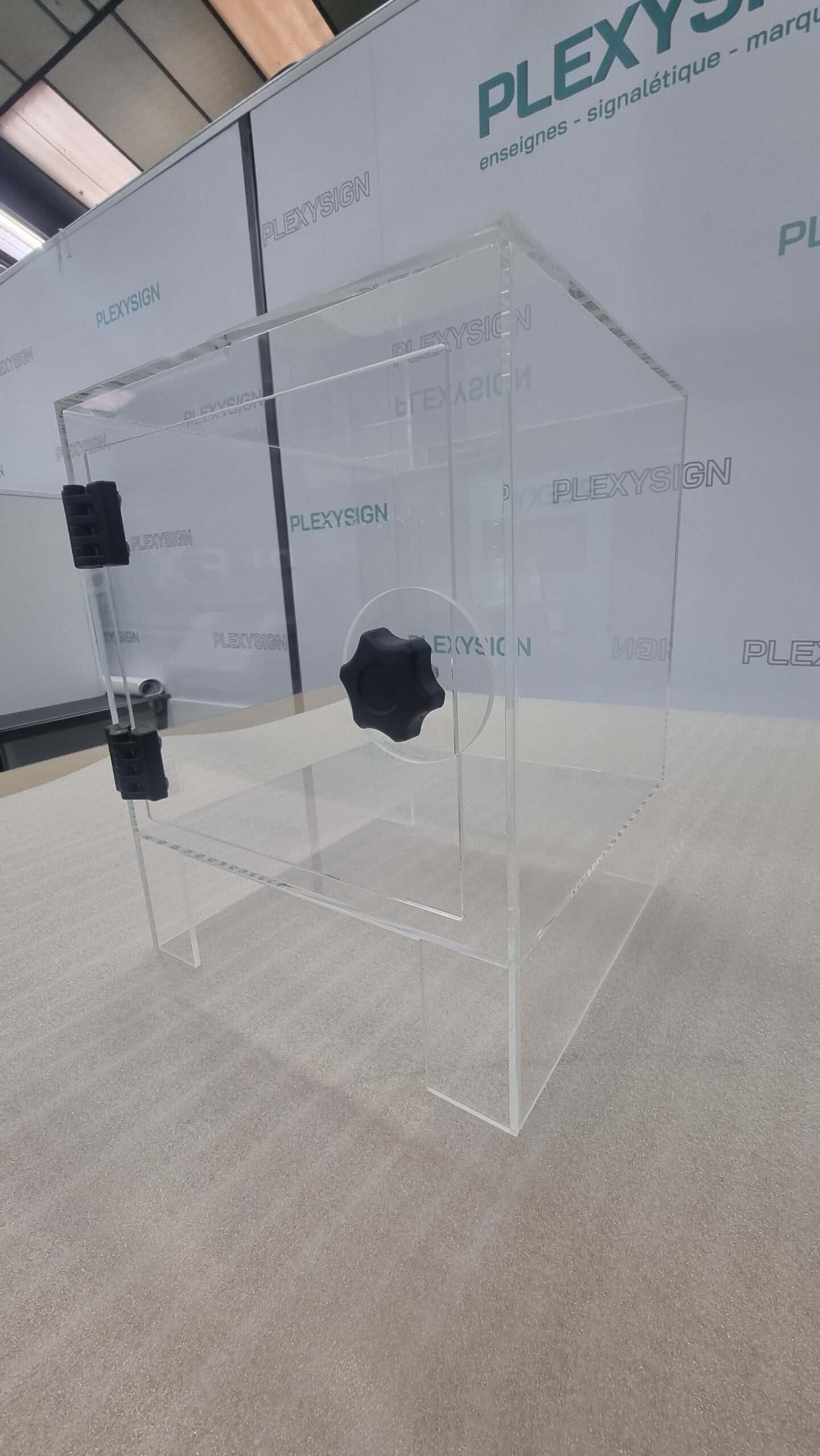 Plexiglass lyon plexysign cube