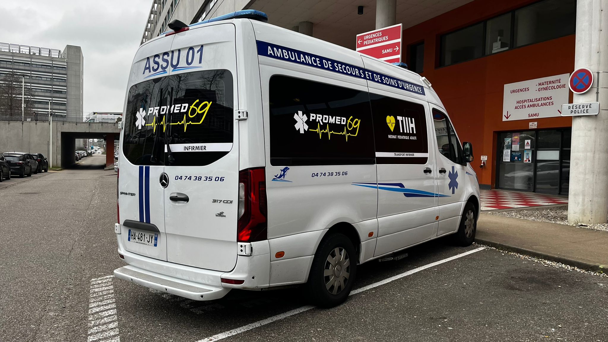 flocage véhicule ambulance Lyon