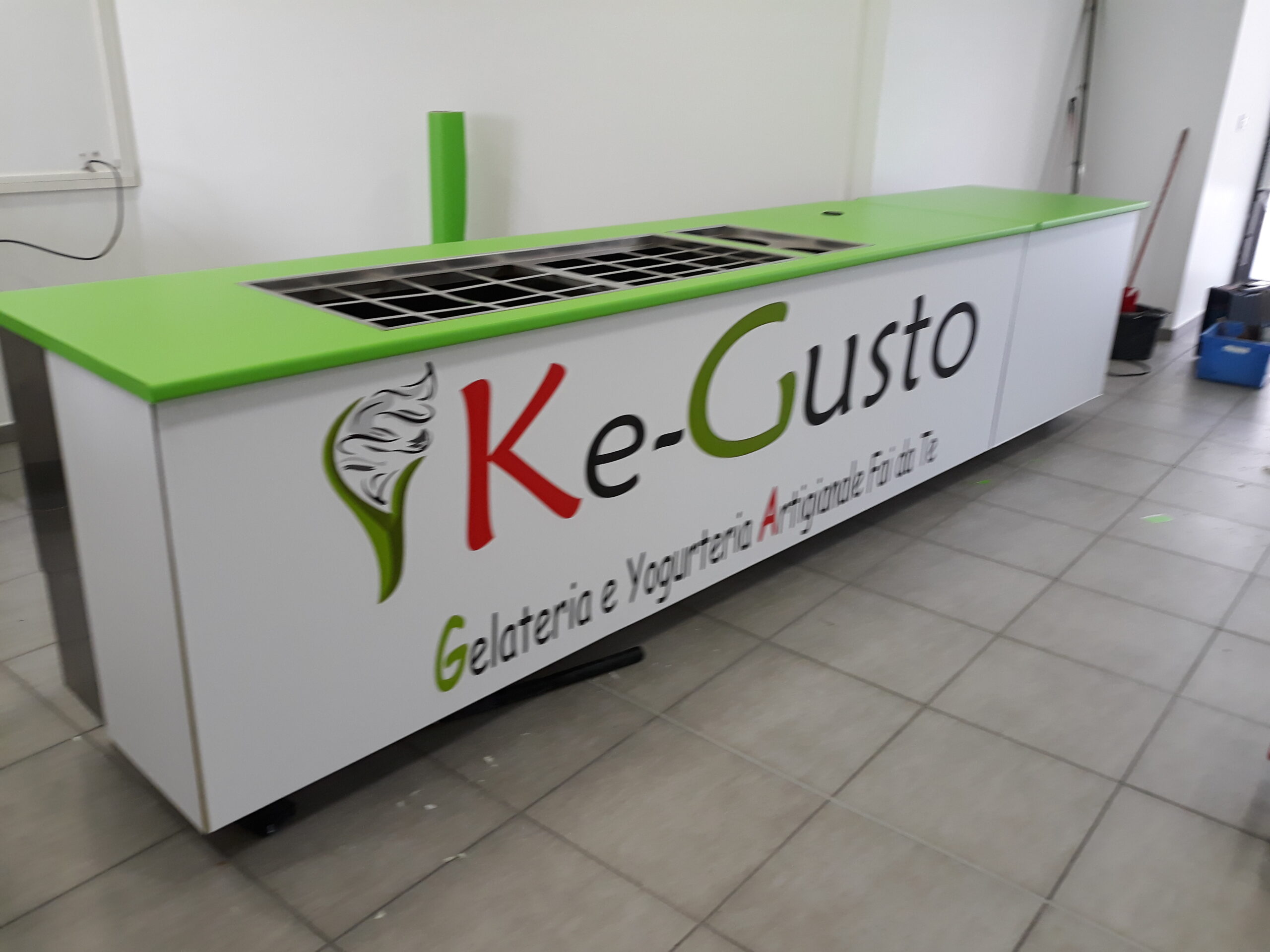 ke gusto objets publicitaires habillage de table et de comptoir lyon