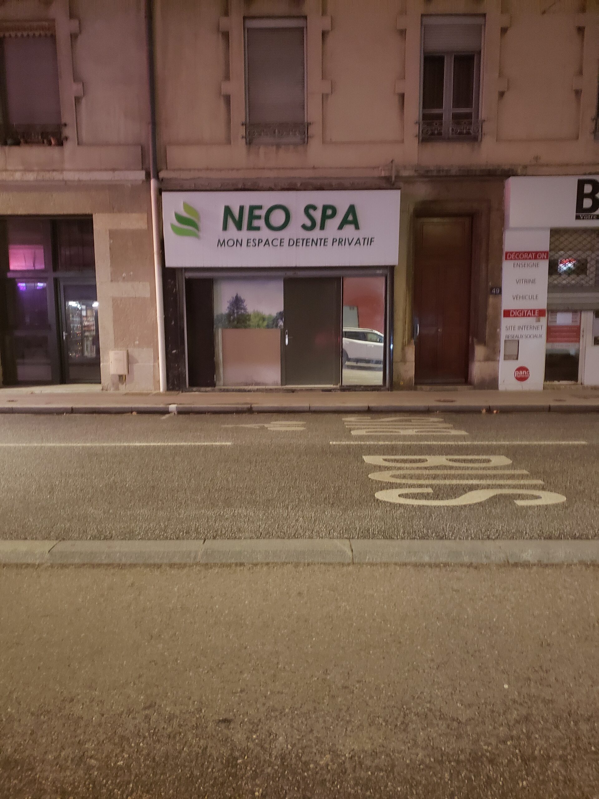 neo spa panneaux enseigne villeurbanne